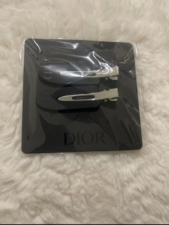 Dior CD Creaseless Set of 2 Black Silver hair clips Hairpin New Authentic - Picture 2 of 3